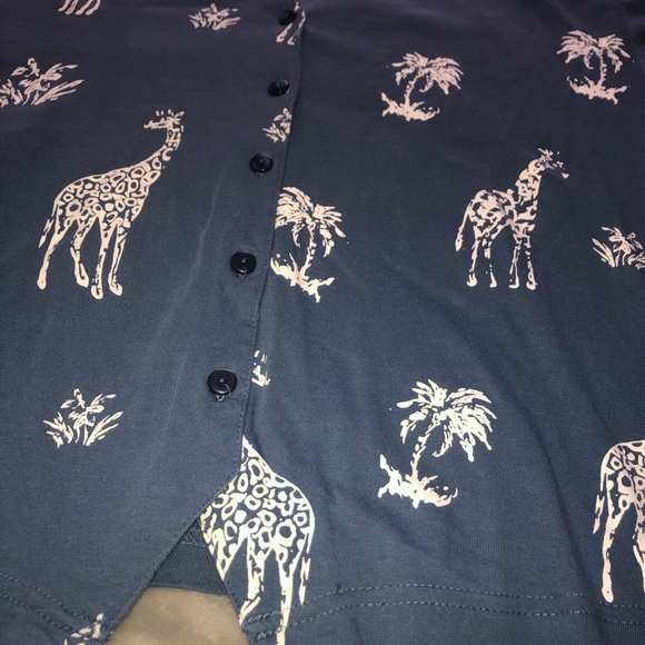 Animal Printed Top - Picture 3 of 6